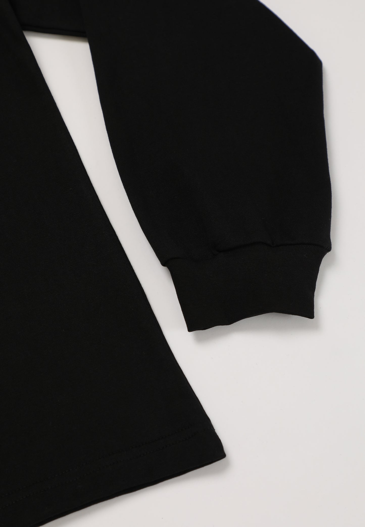 Kyle Longsleeve T-Shirt (Black)