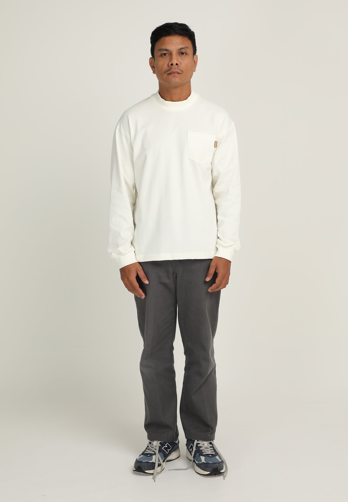 Kyle Longsleeve T-Shirt (Beige)