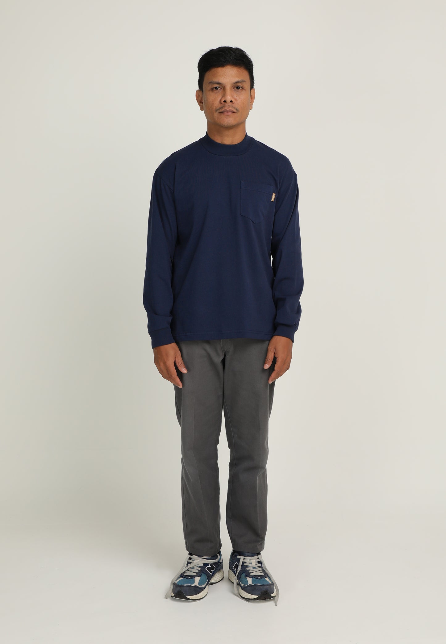Kyle Longsleeve T-Shirt (Navy Blue)